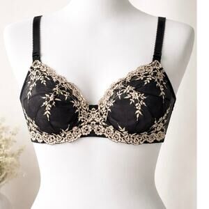 Wacoal Embrace Lace Underwire Bra 36D Black Ivory Embroidered Sheer